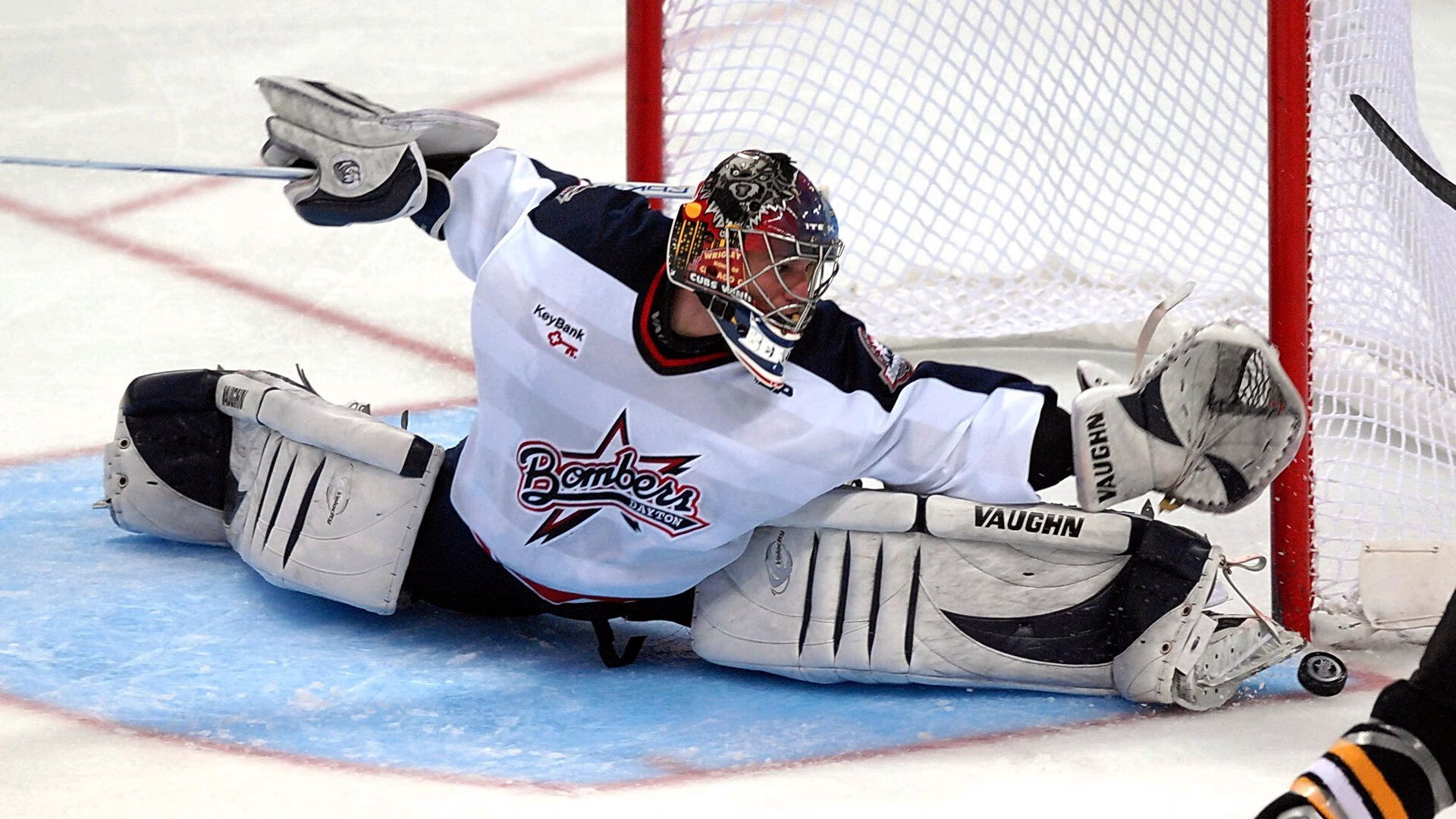 足球联赛引入VAR技术，减少误判提升比赛公正，足球比赛var什么意思